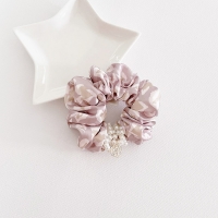 [Preorder] Lady Hair Tie Scrunchie Pearl (LPT9067)